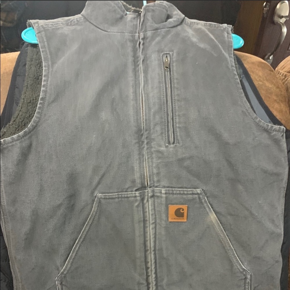 Carhartt Sherpa lined vest